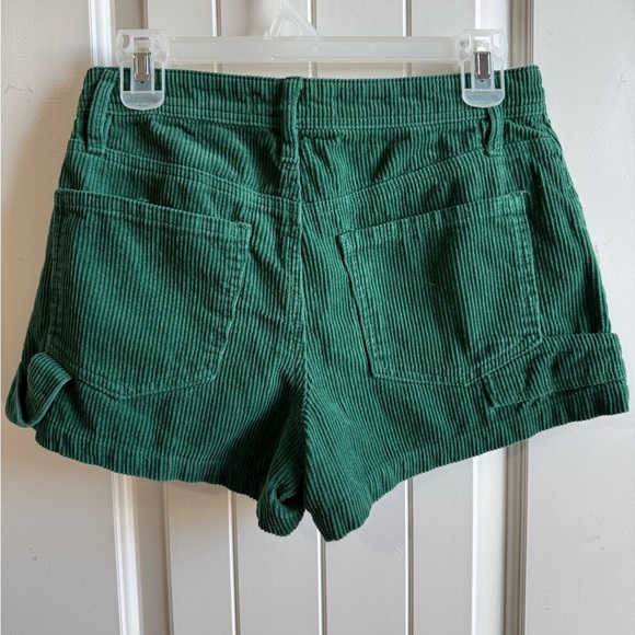 Indigo Rising green corduroy shorts for women - Picture 3 of 5